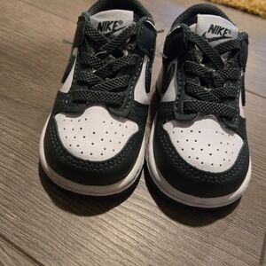 Nike Kids Hunter Green and White Sneakers
